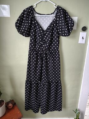 Caution to the Wind Women's Medium Black & White Polka Dot Puff Sleeve Dress